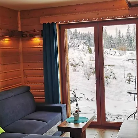 아파트 Zloty Gron 이스테브나